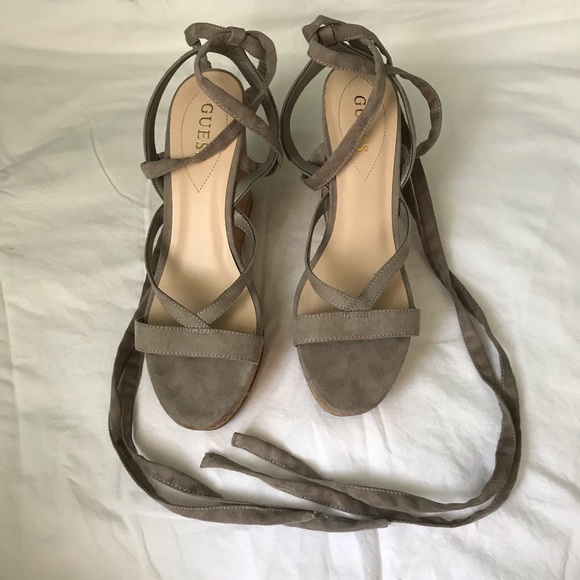 Guess - Wrap Wedges - Picture 11 of 13